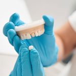 保険適用でメタルフリーの白い被せ物「CAD/CAM冠」とは？